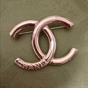 CHANEL champagne gold brooch